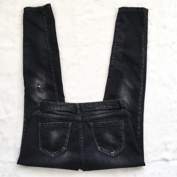 Black Blank NYC Distressed Jeans, size 27 - Picture 5 of 7